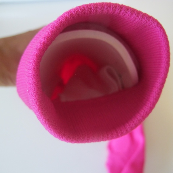 DSG Girl's Pink Soccer Shin Guard / Sock Combo Size : XS  For Ages : 4-6Y GUC - Picture 4 of 4